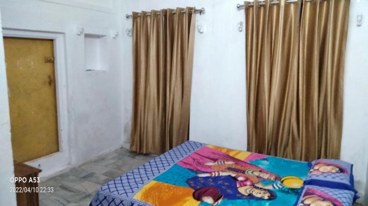 Shri Swami Sheetal Das Akhada B1-88 Assi , Near Pushkar Talab,Varanasi, Ashram Dharmshala Ξενοδοχείο Εξωτερικό φωτογραφία