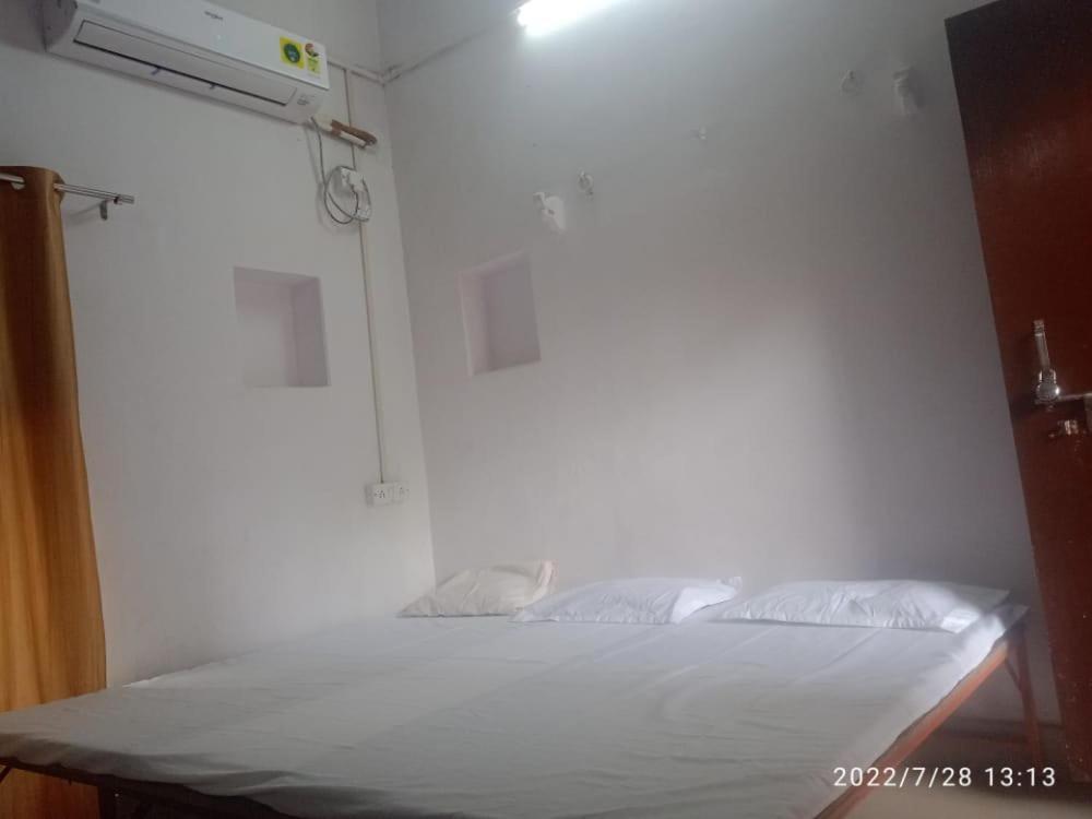 Shri Swami Sheetal Das Akhada B1-88 Assi , Near Pushkar Talab,Varanasi, Ashram Dharmshala Ξενοδοχείο Εξωτερικό φωτογραφία