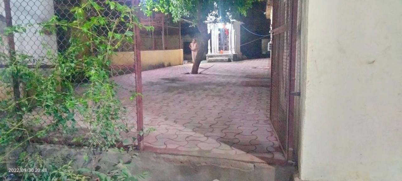 Shri Swami Sheetal Das Akhada B1-88 Assi , Near Pushkar Talab,Varanasi, Ashram Dharmshala Ξενοδοχείο Εξωτερικό φωτογραφία