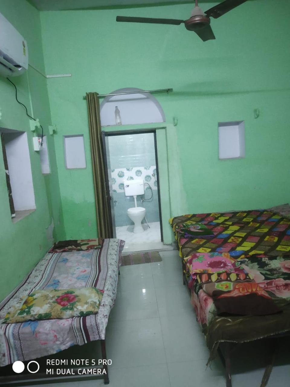 Shri Swami Sheetal Das Akhada B1-88 Assi , Near Pushkar Talab,Varanasi, Ashram Dharmshala Ξενοδοχείο Εξωτερικό φωτογραφία